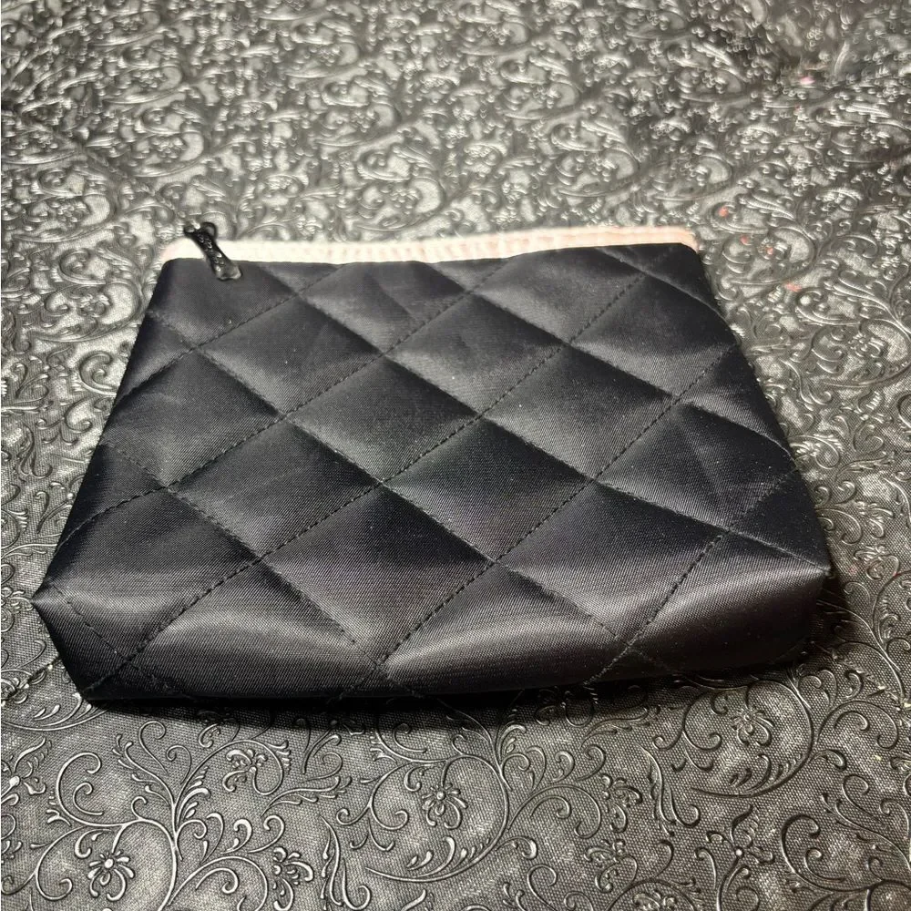Mary Kay Black Quilted Women's Cosmetic Pouch NWOT